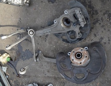 фото thumb №1, Audi rs5 rs4 4.2 поворотна опора перед права