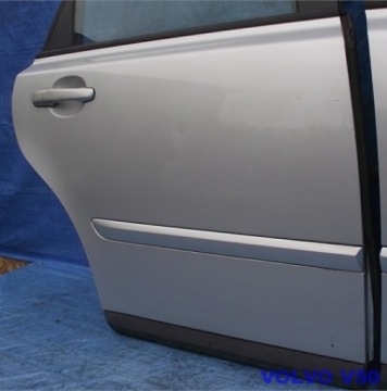 фото thumb №3, Volvo v50 двері праве задня задні повний