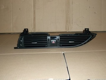 фото thumb №1, Решітка повітропровід консолі середня audi a7 4g c7