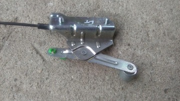 фото thumb №2, Mazda 5 05-10 ролик направляющая левый задняя дверь