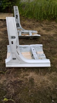 Ford fiesta mk7 стойка правые левый фото №1