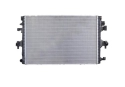радиатор охлаждения vw T6 transporter 2,0TDI 16 17 18 19- 7E0121253C