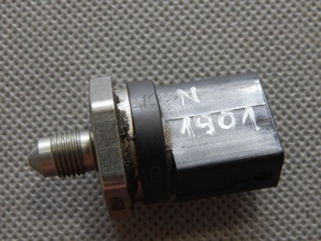 Q7 4m 3.0 tfsi датчик давления топлива 06h906051c, фото