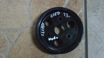 Kia ceed i30 12 - 17 water pump wheel 1.6 crdi, фото