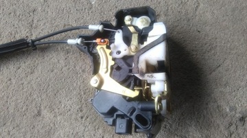 Mitsubishi colt 04 - 12 door lock right door front, фото
