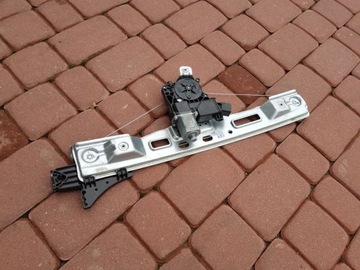 Window lift left rear opel zafira c 13260141, фото