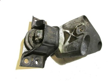 Clio 3 1.5 dci bracket cushion motor 8200131305, фото
