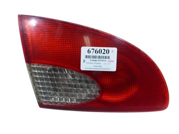 Avensis 97 - 00 t22 фонарь задний левый универсал внутреннего крышки, фото