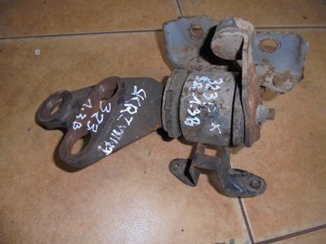 Mazda 323 1. 3b bracket cushion boxes/, фото
