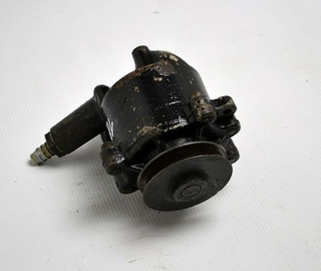 Audi 100 c3 pump vacuum 069145097 diesel, фото