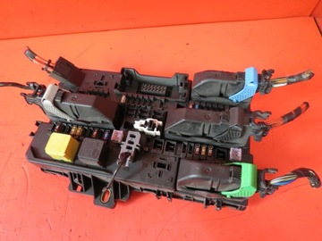 Opel astra 3 h fuse box 13145017, фото