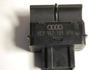 КНОПКА БЛОКИРОВКИ СИГНАЛИЗАЦИИ AUDI A4 B6 8E29621095PR