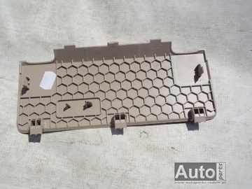 KRYT SKŘÍŇKY POJISTEK 6R0857506A POLO 6R