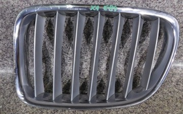 BMW X1 E84 nerka lewa Grill atrapa