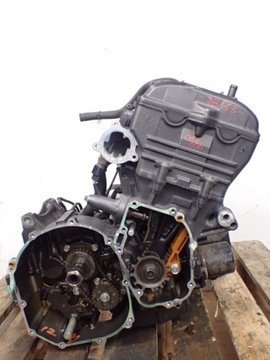 SILNIK HONDA CBF 600 04-07 PC38