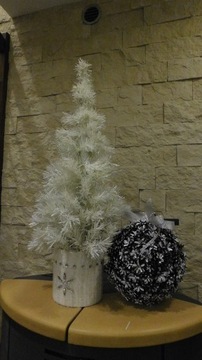 Choinka świąteczna biała w donicy cyrkonie 75 cm