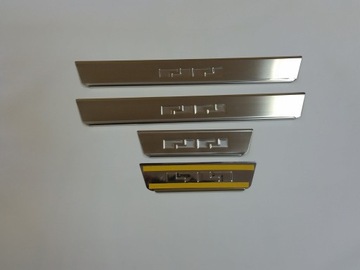 MITSUBISHI PAJERO NAKŁADKI PROGI LISTWY PROGOWE