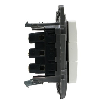 NILOE2 BIA 764503 Тройной разъем 10AX