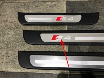 AUDI S4 NAKLEJKA NA PRÓG WEWNĘTRZNY SREBRNA