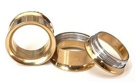 Tunel plug złoty gwint wewnętrzny siodłowy 8mm