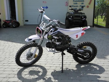ПЛАСТИКОВЫЙ ПРАВЫЙ ЗАДНИЙ ЖЕЛТЫЙ КРЕСТОВОЙ ОБТЕКАТЕЛЬ 110CC 125CC