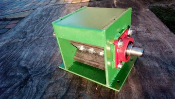 Rębak , MECHANIZM TNĄCY , rębak do gałęzi M-60-4x , rozdrabniacz