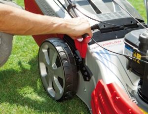 ALKO Comfort 51.0 SP-B Plus BRIGGS STRATTON бензиновая газонокосилка с приводом