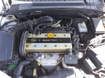 ALTERNATOR OPEL VECTRA B 2,0B