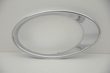 MERCEDES C KL W204 06-13RAMKA HALOGENU PRAWA NOWA^