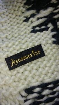 Шарф-шаль ACCESSORIZE бежевый с узором черный