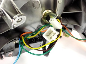 ЗАДНИЙ ФОНАРЬ ЗАДНИЕ СИГНАЛЫ ПОВОРОТА СКУТЕР 4T МАРШРУТИЗАТОР