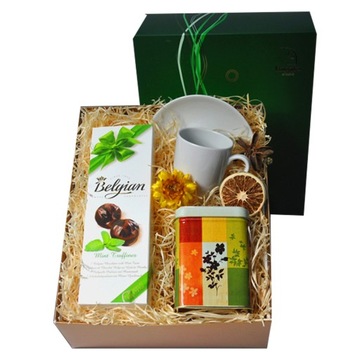 фото ориг. №7, Box decorative gift for a gift cardboard 20x24 centimeters