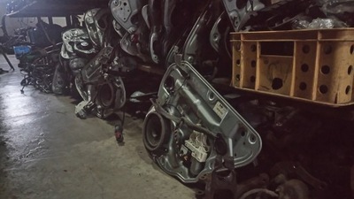 Volvo s40 v50 механізм підйому скло двері фото №1