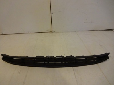 Решітка бампера середня передня opel corsa e фото №1