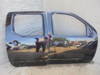 Nissan navara long dubel кабина правое задняя перед фото №1