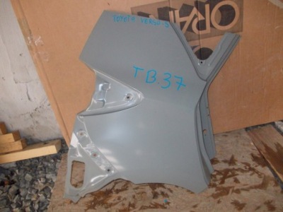 Крыло задняя toyota verso-s 11- правый фото №1