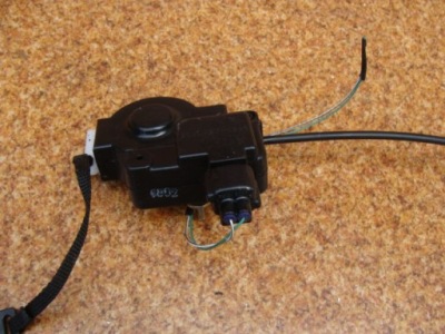 Lexus rx 300 05r моторчик кришка заливної пального фото №1