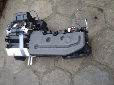 Audi a5 8t отопитель 8t1820005e фото №1