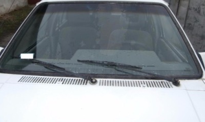 Стекло лобовое передняя передок  opel corsa a 82-93 фото №1
