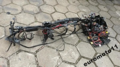 Atego axor 2 каркас консоли панели приборной панели фото №1