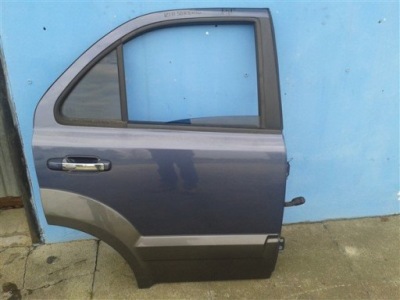 Дверь правое задние правый задняя kia sorento 02-06r фото №1