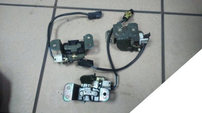 Santa fe i 01-06r замок стекло задняя фото №1