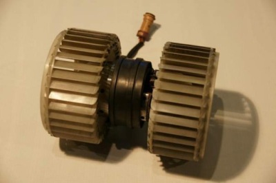 Воздуходувка вентилятор audi a8 d2 4d0959101 łódź фото №1