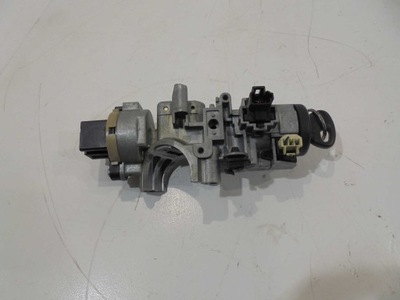 Замок запалювання ключ mazda premacy 2.0 фото №1