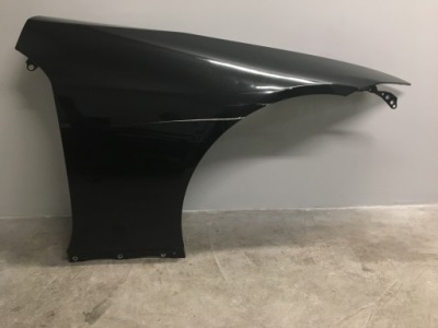 Lexus lc500h крила правий права сторона фото №1