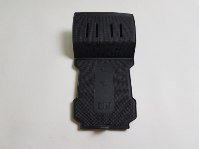 Audi tt 8s вкладка бардачка 8s0863301a фото №1