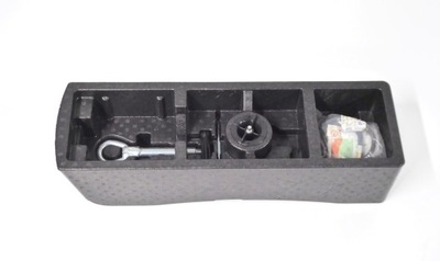 Вкладиш багажника пінополістирол вушко opel astra j kombi фото №1