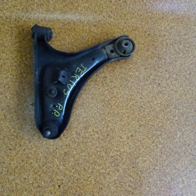 Daihatsu terios 07r рычаг перед правый фото №1