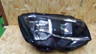 Лампа права передня vw transporter t6 multivan 7e фото №1
