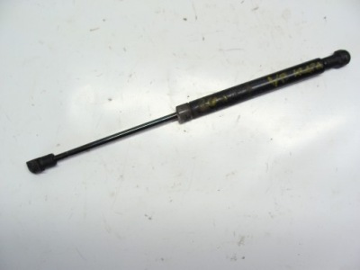 Opel vectra b привід кришки багажника 90468253 фото №1
